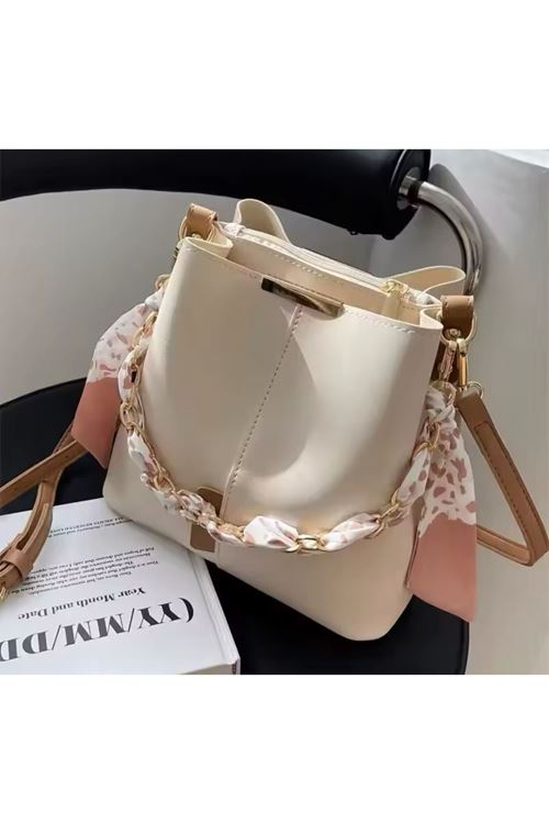 جنطة نسائية 