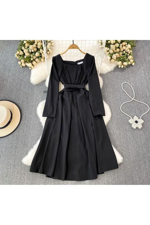 ملابس نسائية صيفية فستان  