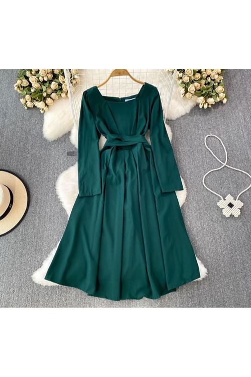 ملابس نسائية صيفية فستان  