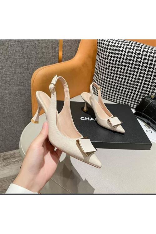 أحذية نسائية صيفية كعب