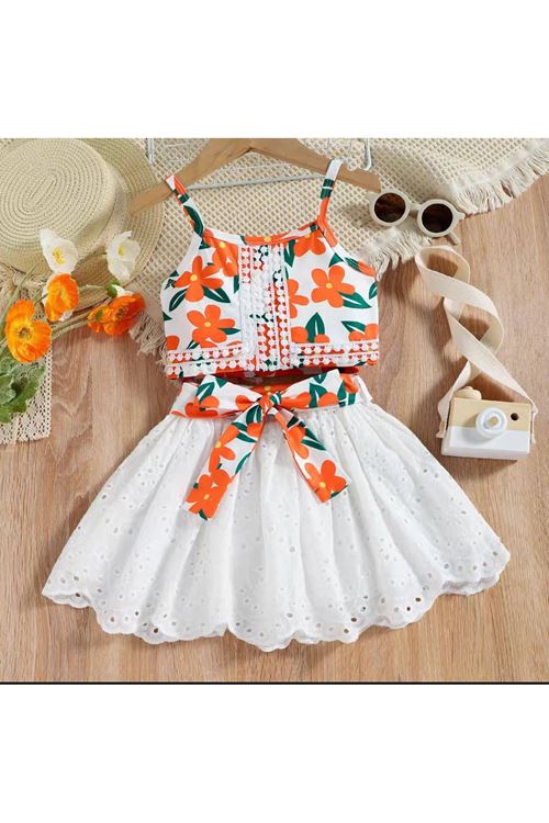 طفل بنت صيفية تنورة وقميص  