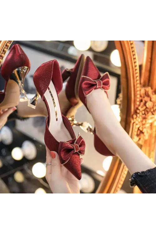 لأحذية نسائية صيفية كعب