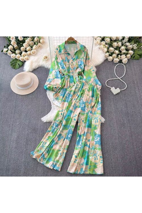 ملابس نسائية صيفية قاط