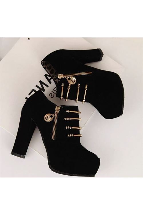 احذية نسائية شتوية بوت قصير كعب