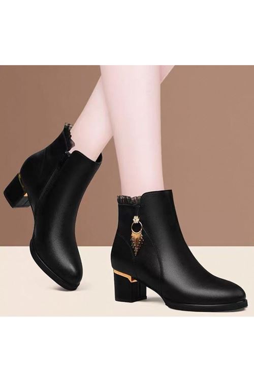 احذية نسائية شتوية بوت قصير كعب