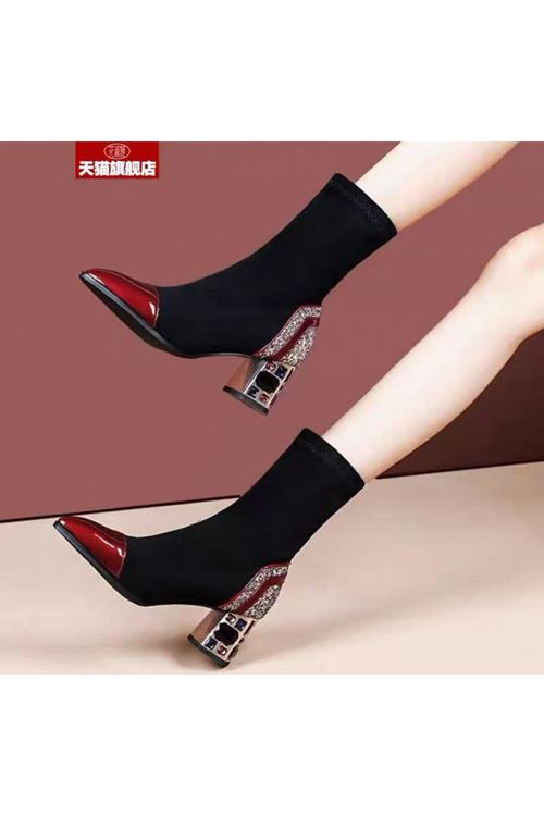 احذية نسائية شتوية بوت قصير كعب    