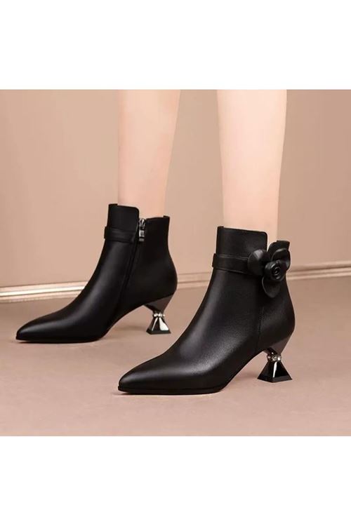 احذية نسائية شتوية بوت قصير كعب 