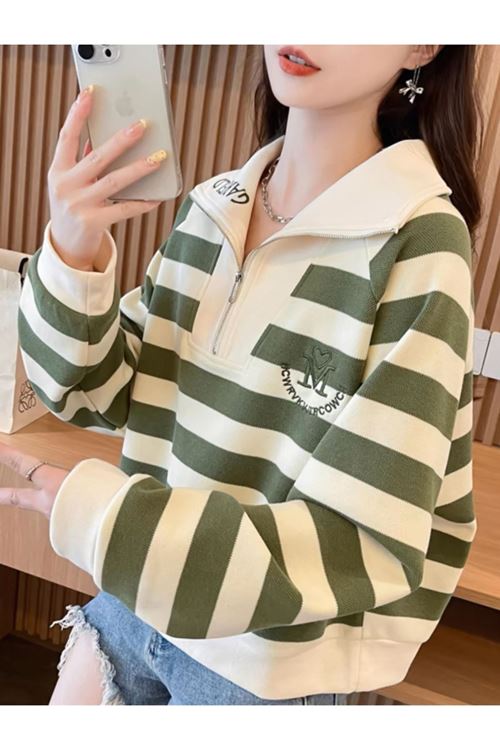 ملابس نسائية شتوية بلوز