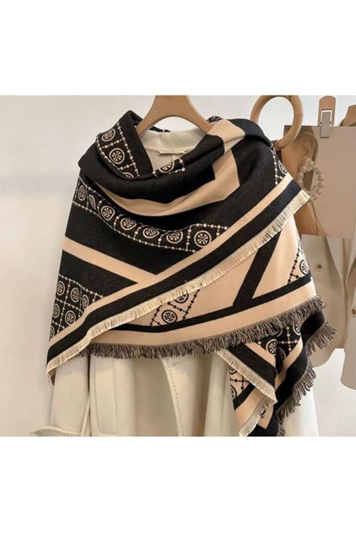 ملابس نسائية شتويه شال