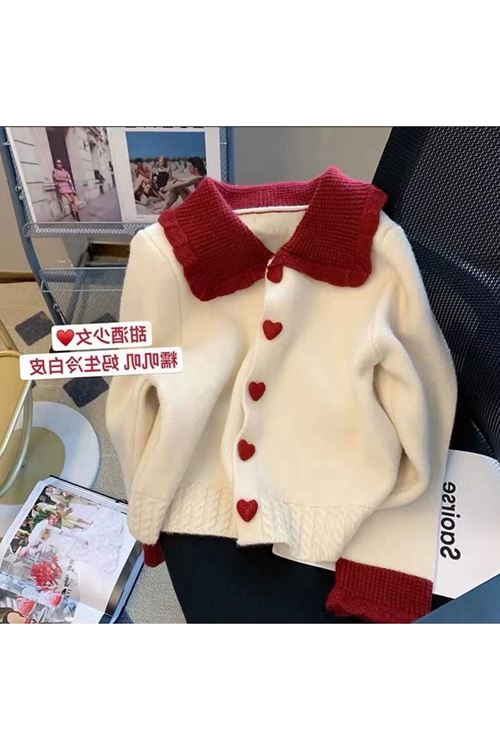 ملابس نسائية شتويه سترة صوف