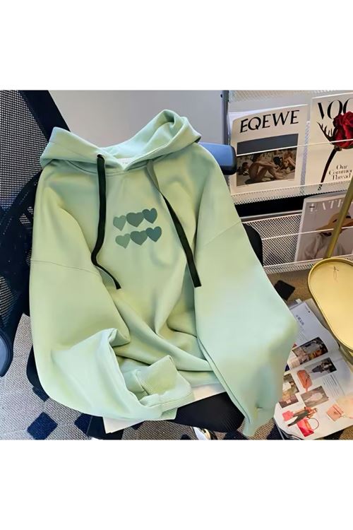 ملابس نسائية شتويه هودي