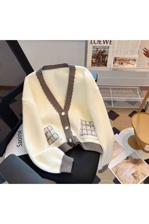 ملابس نسائية شتوية سترة صوف 