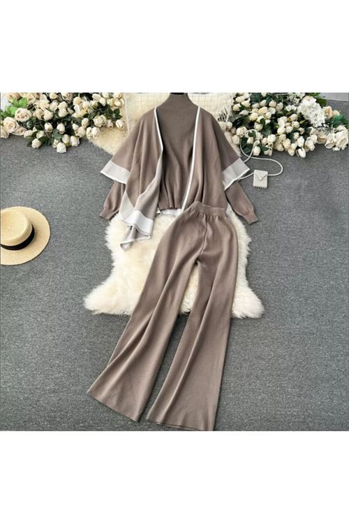 ملابس نسائية شتويه قاط