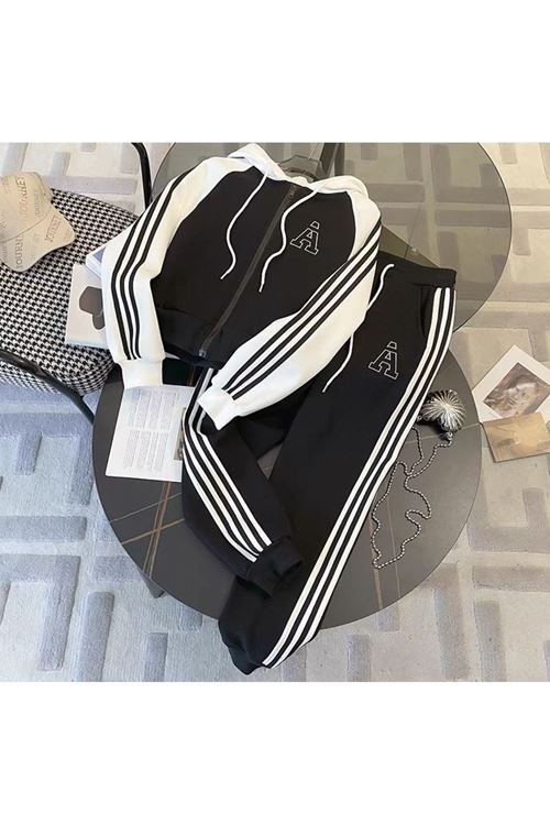 ملابس نسائية شتوية تراك 