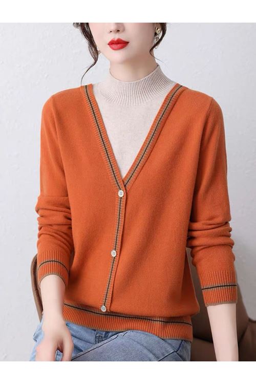 ملابس نسائية شتوية بلوز  