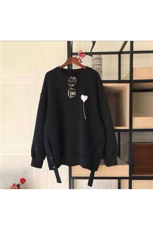 ملابس نسائية شتويه بلوز