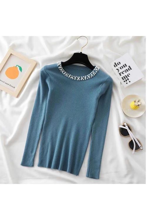 ملابس نسائية شتوية بلوز