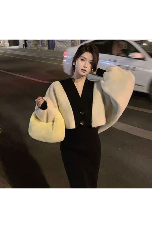 ملابس نسائية شتوية فستان