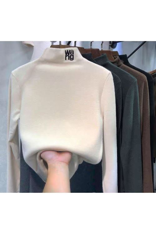 ملابس نسائية شتوية بلوز