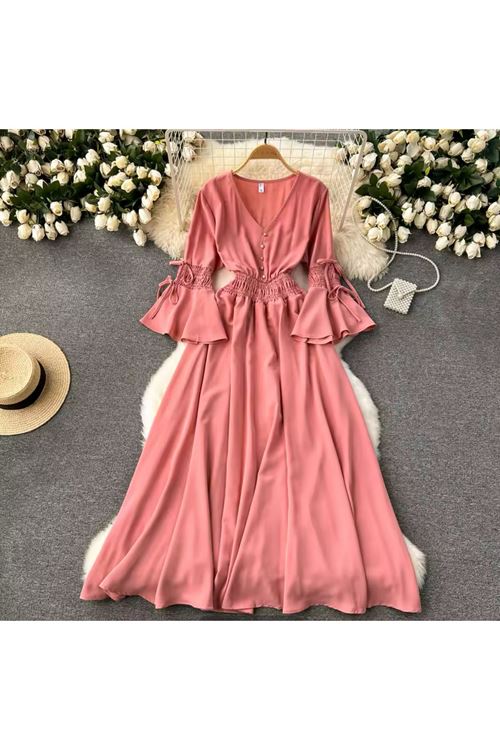 ملابس نسائية صيفية فستان