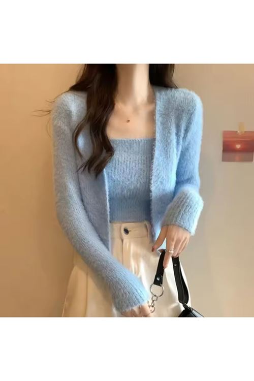 ملابس النسائية الشتوية سترة صوف