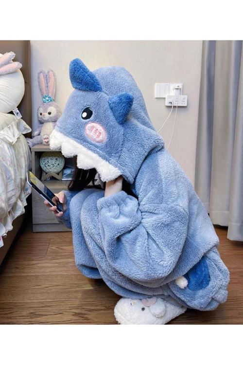 ملابس نسائية شتوية تراك