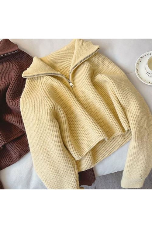 ملابس نسائية شتوية بلوز