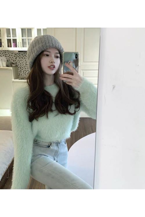 ملابس نسائية شتوية بلوز