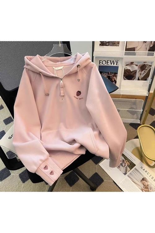 ملابس نسائية شتوية هودي