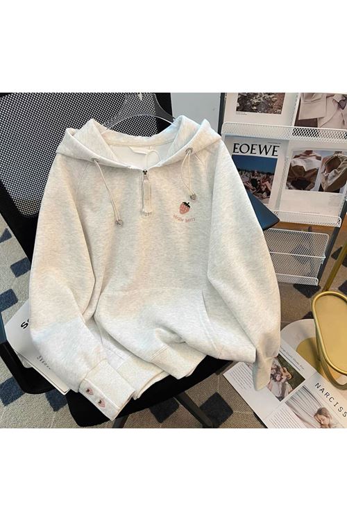 ملابس نسائية شتوية هودي