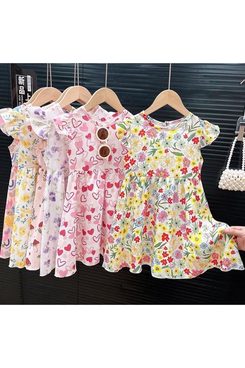 طفل بنت صيفية فستان