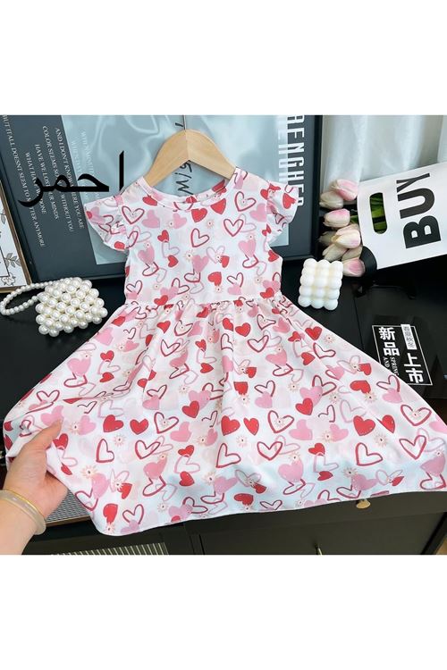 طفل بنت صيفية فستان