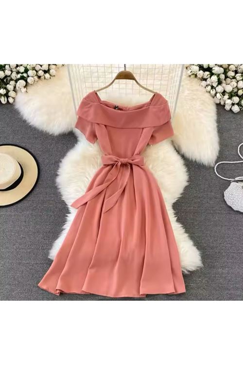 ملابس نسائية صيفية فستان 