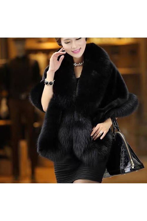 الملابس النسائية الشتوية شال