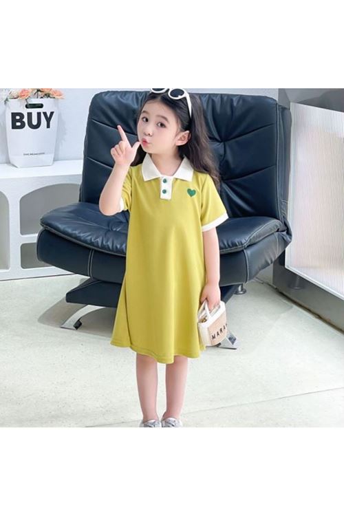 طفل بنت صيفية فستان