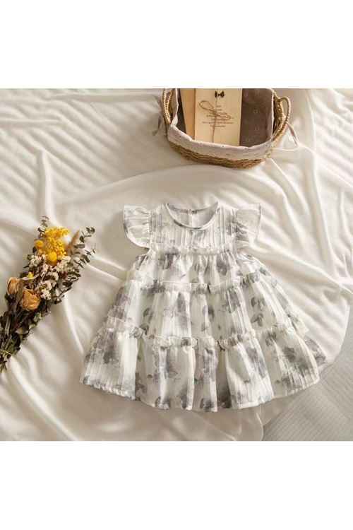 طفل بنت صيفية فستان