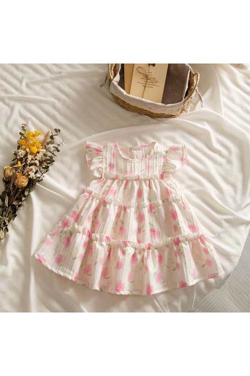 طفل بنت صيفية فستان