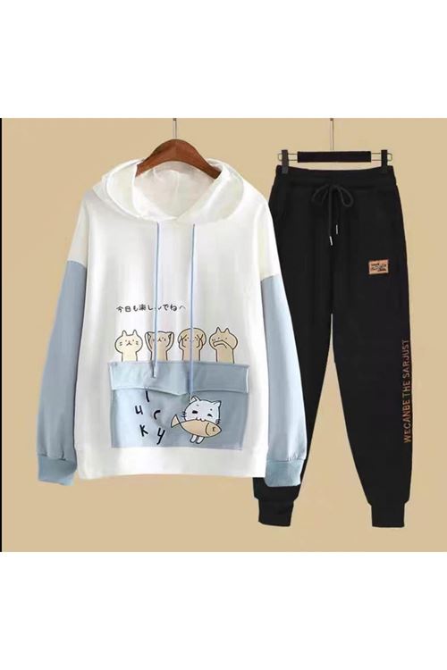 ملابس نسائية شتوية تراك