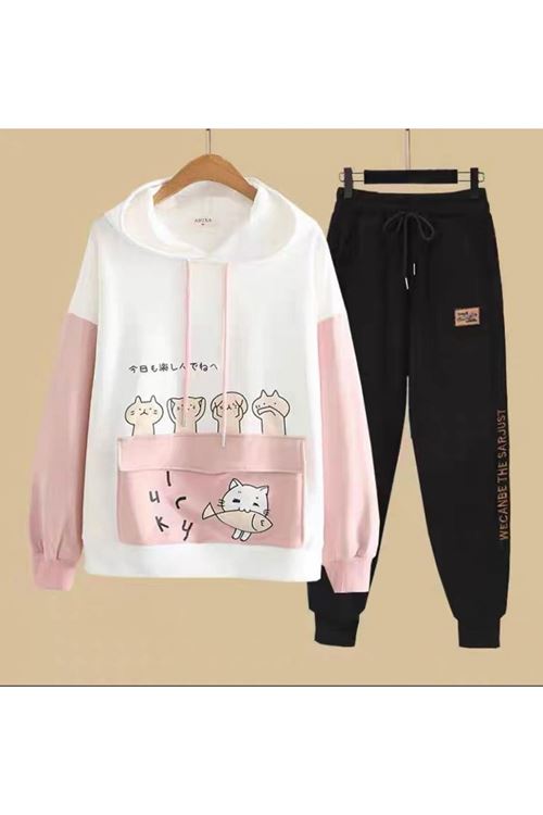 ملابس نسائية شتوية تراك