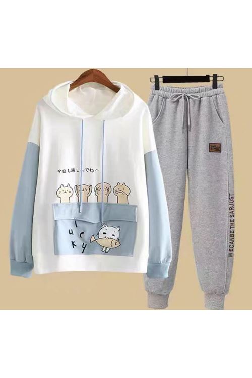 ملابس نسائية شتوية تراك