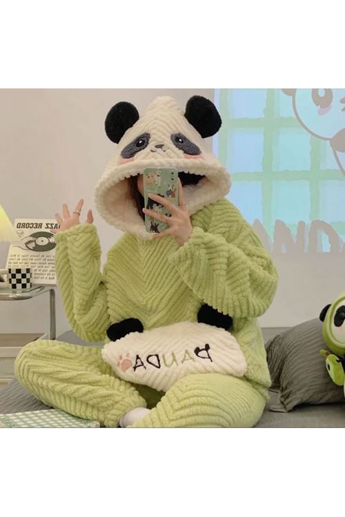 ملابس نسائية شتوية تراك 