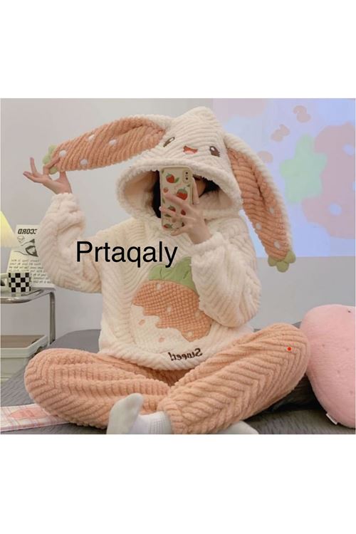 ملابس نسائية شتوية تراك 