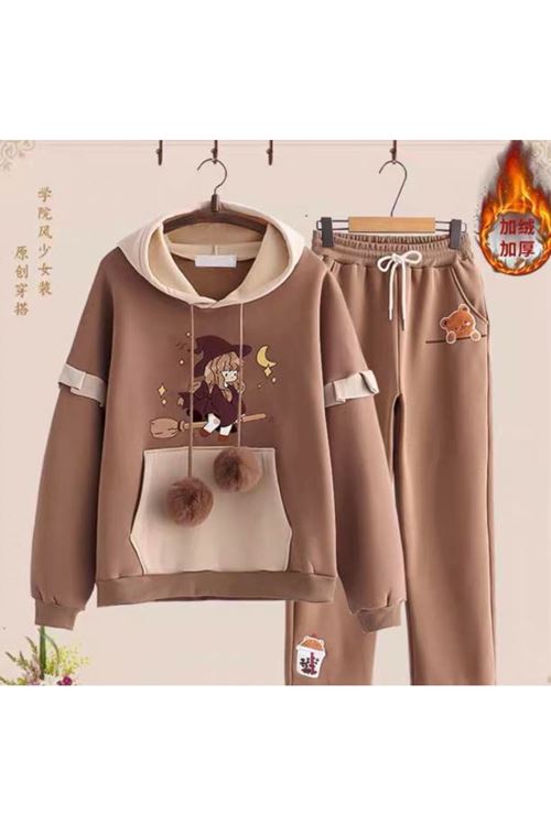 ملابس نسائية شتوية تراك