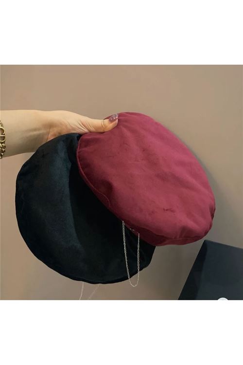 ملابس نسائية شتوية  قبعة