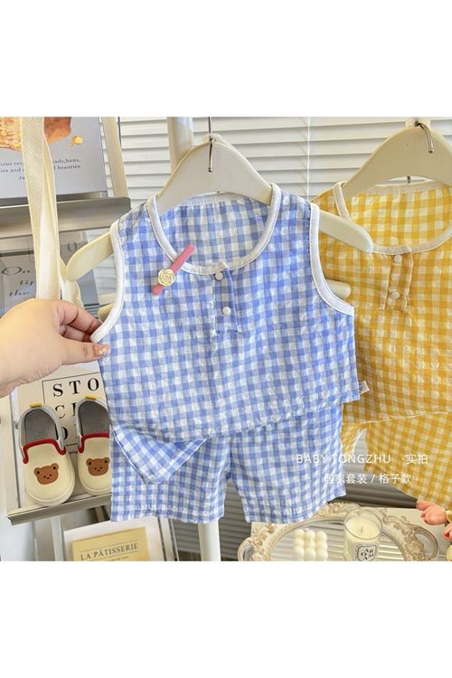 طفل بنت صيفية قاط