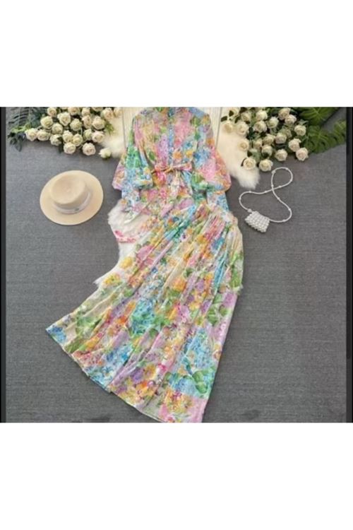 تنورة و قميص 