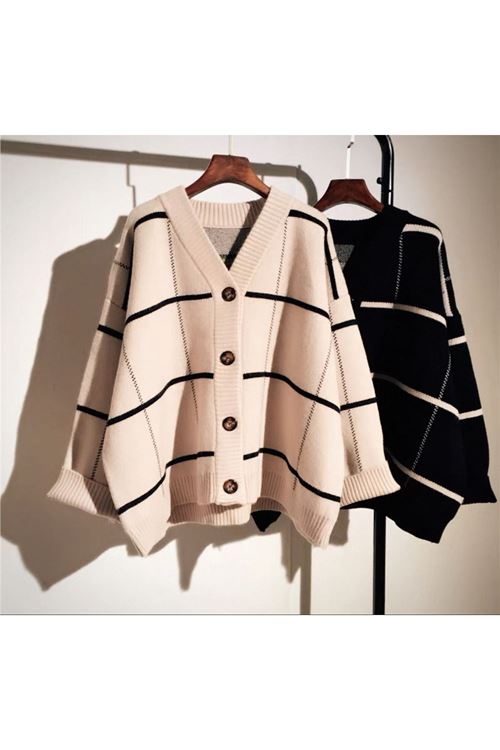 ملابس نسائية شتوية سترة صوف