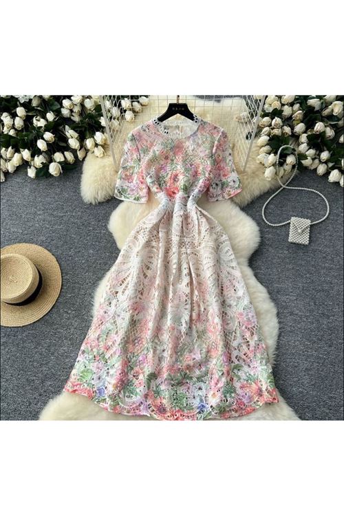 ملابس نسائية صيفية فستان 