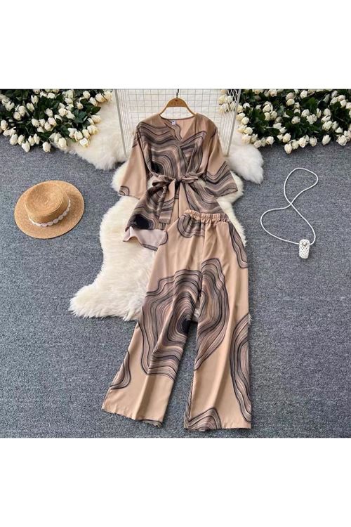 ملابس نسائية صيفية قاط 