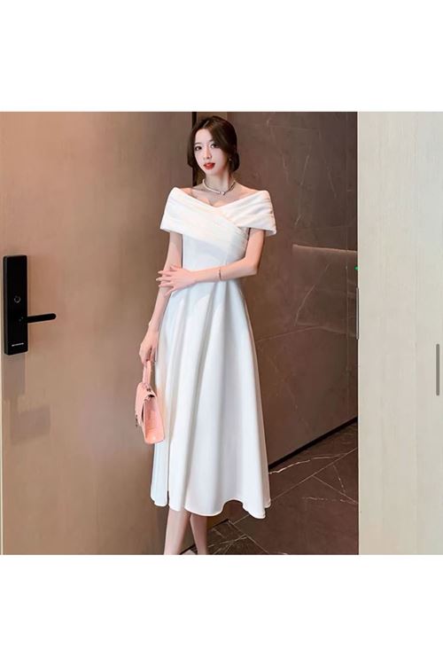 ملابس نسائية صيفية فستان 